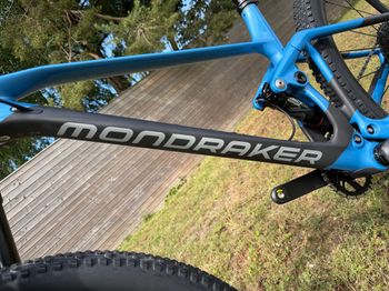 Used Mondraker F-PODIUM CARBON DC R 2023 2023 Mountainbike, Blue, 29 — image 4 of 9