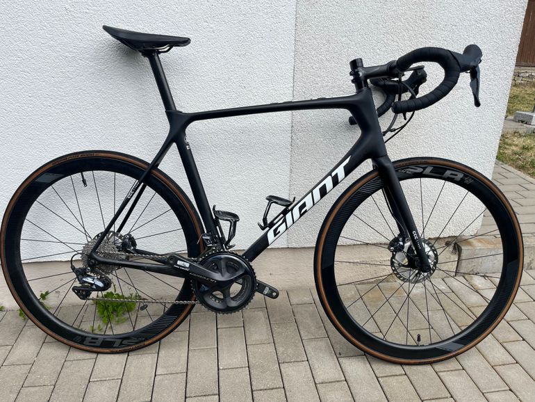 Used Giant TCR Advanced Pro Team Disc 2020 2020 Road & Gravel, Black — image 1 of 7