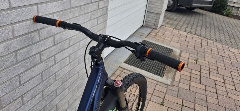 Used Specialized Enduro SL Comp 2008 2008 Mountainbike, Blue, 26 — image 9 of 13