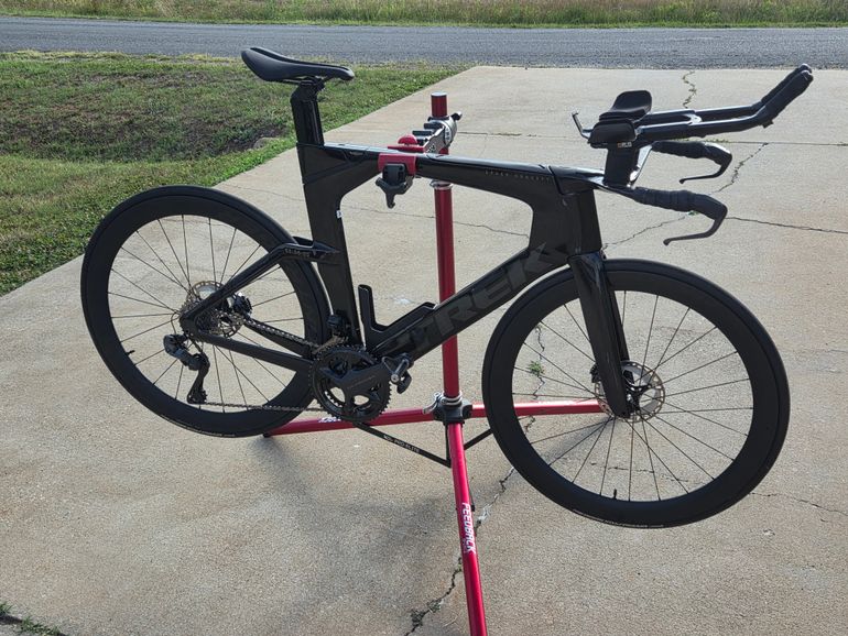Used Trek Speed Concept SLR 7 2023 2023 Road & Gravel, Black — image 1 of 5