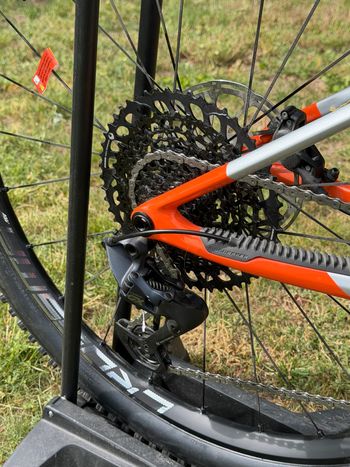 Used Mondraker RAZE CARBON R 2023 2023 Mountainbike, Light Gray, 29 — image 3 of 6