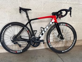 Used Trek Émonda SL 6 Disc 2022 2022 Road & Gravel