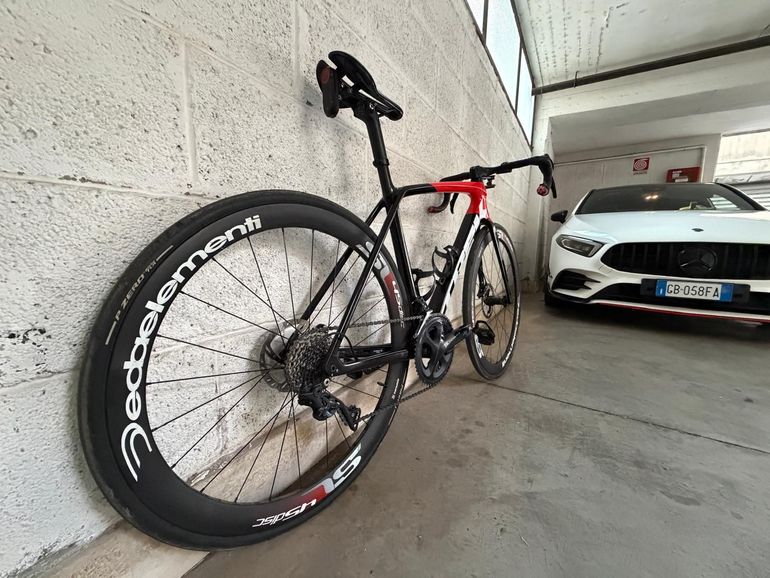 Used Trek Émonda SL 6 Disc 2022 2022 Road & Gravel, Black — image 5 of 7