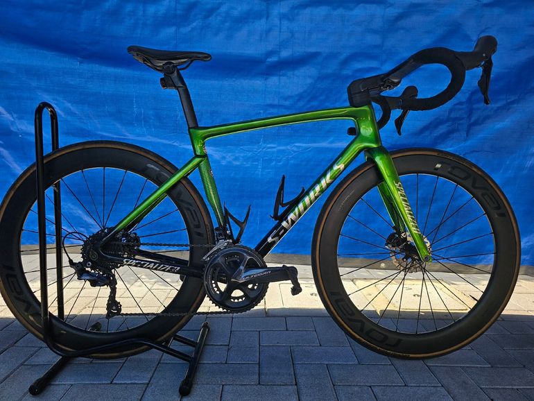 Used Specialized Tarmac Shimano Ultegra 2024 Road & Gravel, Green — image 16 of 17