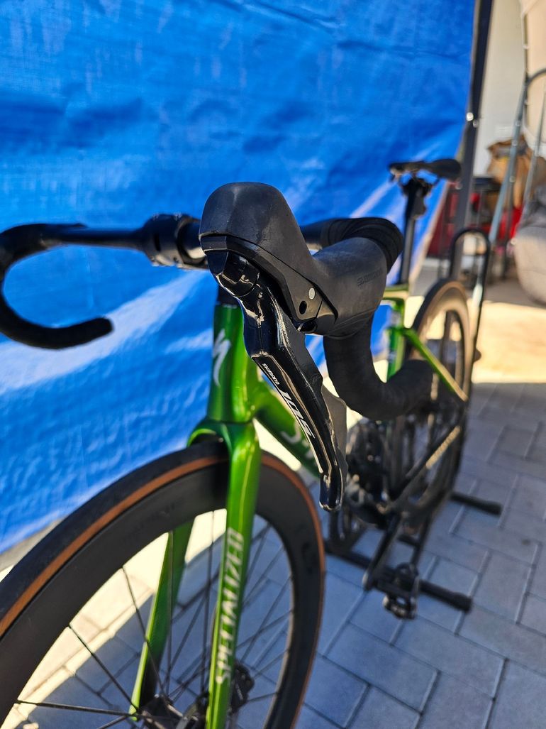 Used Specialized Tarmac Shimano Ultegra 2024 Road & Gravel, Green — image 6 of 17