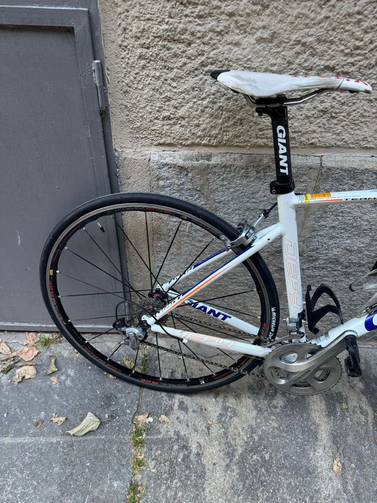 Giant Defy Shimano Ultegra 2013 Road & Gravel de segunda mano, Blanco — imagen 6 de 13