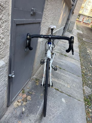 Used Giant Defy Shimano Ultegra 2013 Road & Gravel, White — image 11 of 13