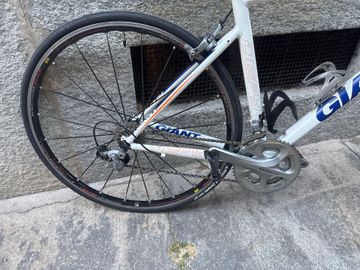 Used Giant Defy Shimano Ultegra 2013 Road & Gravel, White — image 3 of 13