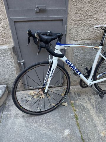 Used Giant Defy Shimano Ultegra 2013 Road & Gravel, White — image 13 of 13