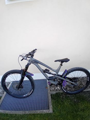 Used YT Custom SRAM GX Eagle AXS 2021 Mountainbike, Light Gray — image 2 of 3
