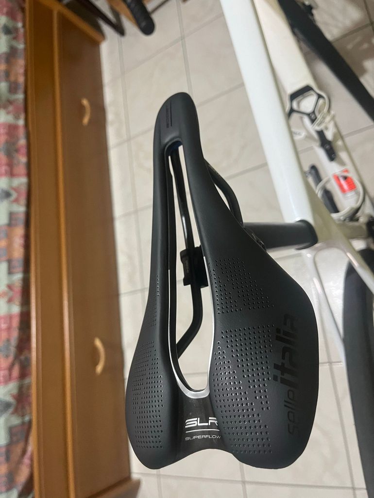 Used Canyon Ultimate CF SLX 8 Di2 Speed 2025 2025 Road & Gravel, White — image 7 of 8