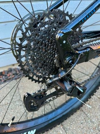 Used Mondraker CHASER 29 2023 2023 Mountainbike, Blue, 29 — image 4 of 10