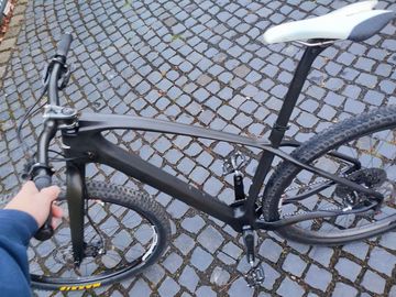 Used Carbon MTB Custom Shimano Deore XT 2020 Mountainbike, Black, 29 — image 2 of 5