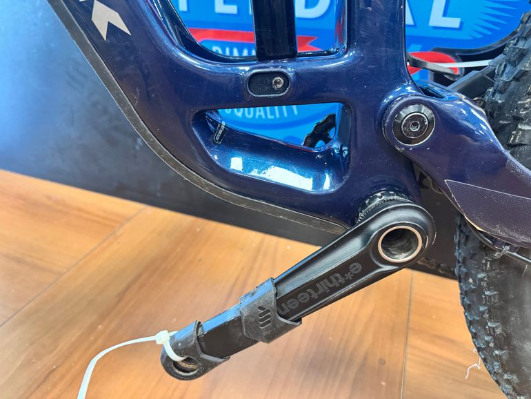 Used Trek Fuel EX 9.8 XT Gen 6 2023 2023 Mountainbike, Blue, 29 — image 30 of 37