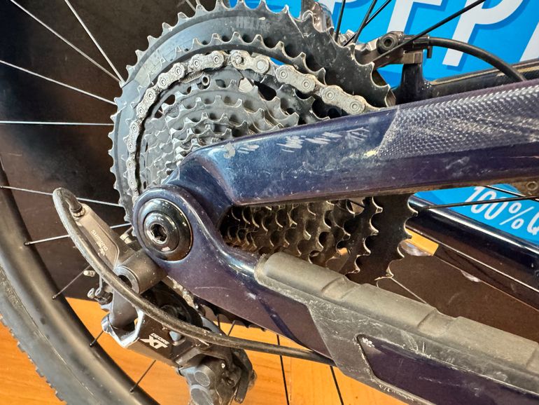 Used Trek Fuel EX 9.8 XT Gen 6 2023 2023 Mountainbike, Blue, 29 — image 12 of 37