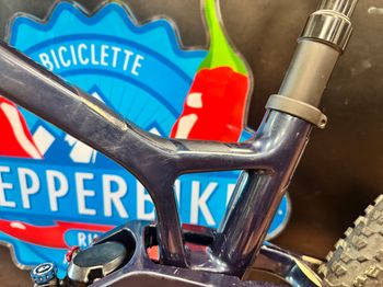 Used Trek Fuel EX 9.8 XT Gen 6 2023 2023 Mountainbike, Blue, 29 — image 32 of 37