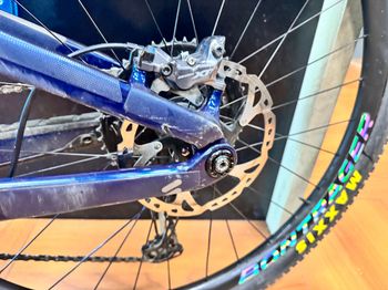 Used Trek Fuel EX 9.8 XT Gen 6 2023 2023 Mountainbike, Blue, 29 — image 35 of 37