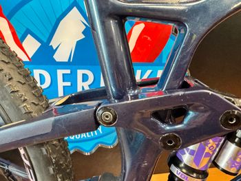 Used Trek Fuel EX 9.8 XT Gen 6 2023 2023 Mountainbike, Blue, 29 — image 9 of 37