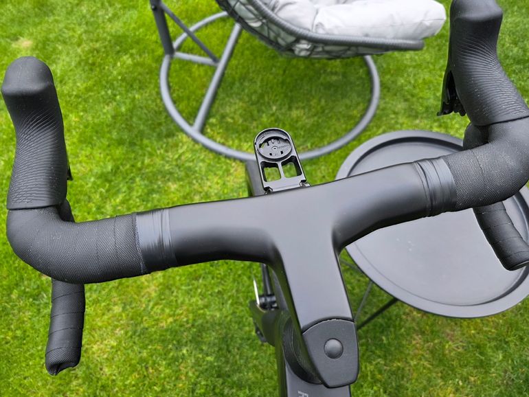Použité Rose REVEAL SIX DISC FORCE eTap AXS 2023 2023 Road & Gravel — obrázek 4 z 8