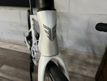 Used Berria BELADOR ELITE 105 2025 2025 Road & Gravel, White — image 9 of 20