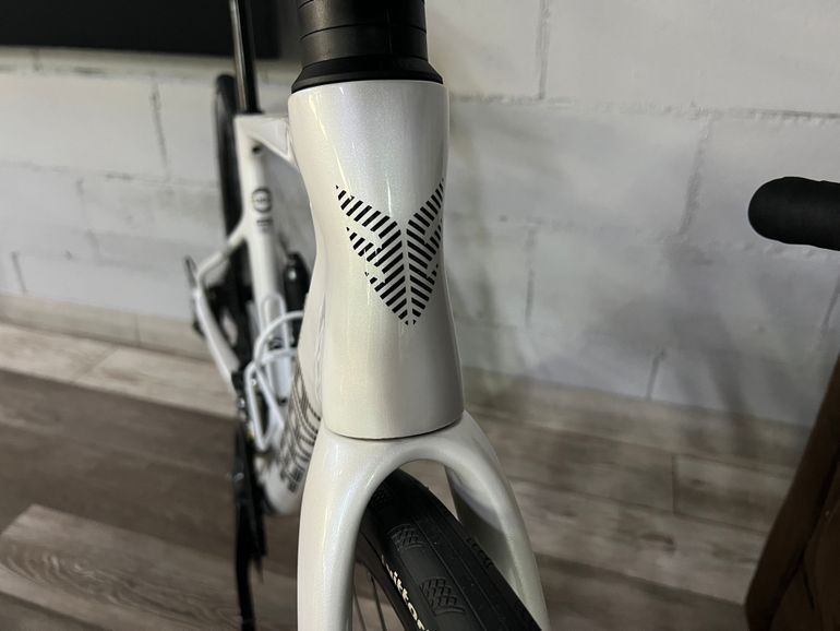 Used Berria BELADOR ELITE 105 2025 2025 Road & Gravel, White — image 9 of 20