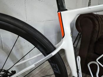 Used Berria BELADOR ELITE 105 2025 2025 Road & Gravel, White — image 18 of 20