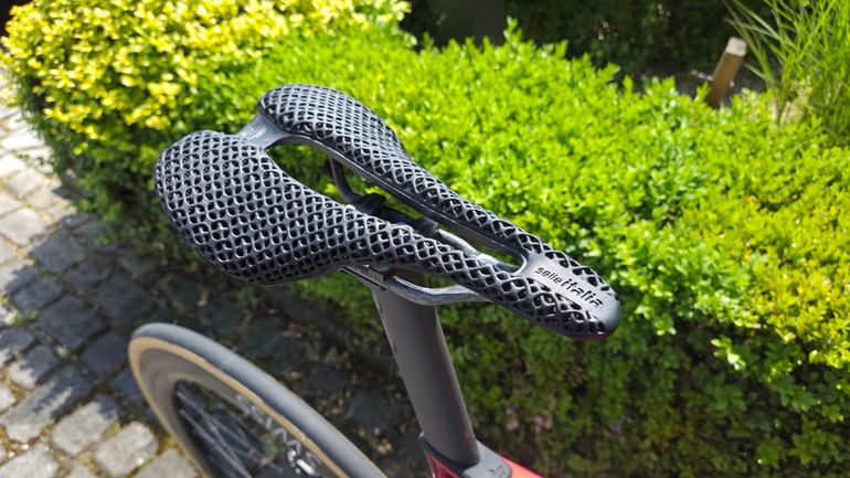 Used Ridley Noah Fast 3.0 - Shimano Dura Ace DI2 2x12 2025 2025 Road & Gravel, Red — image 7 of 8