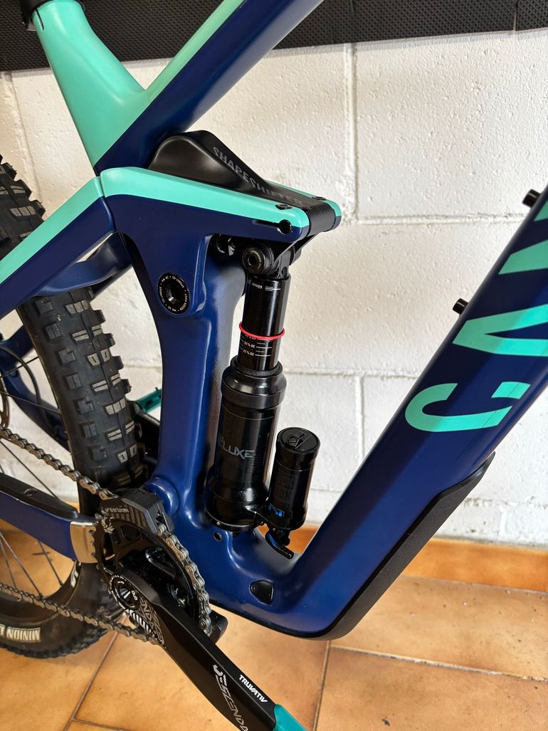 Used Canyon Strive CF 6.0 2019 2019 Mountainbike, Blue, 29 — image 16 of 19