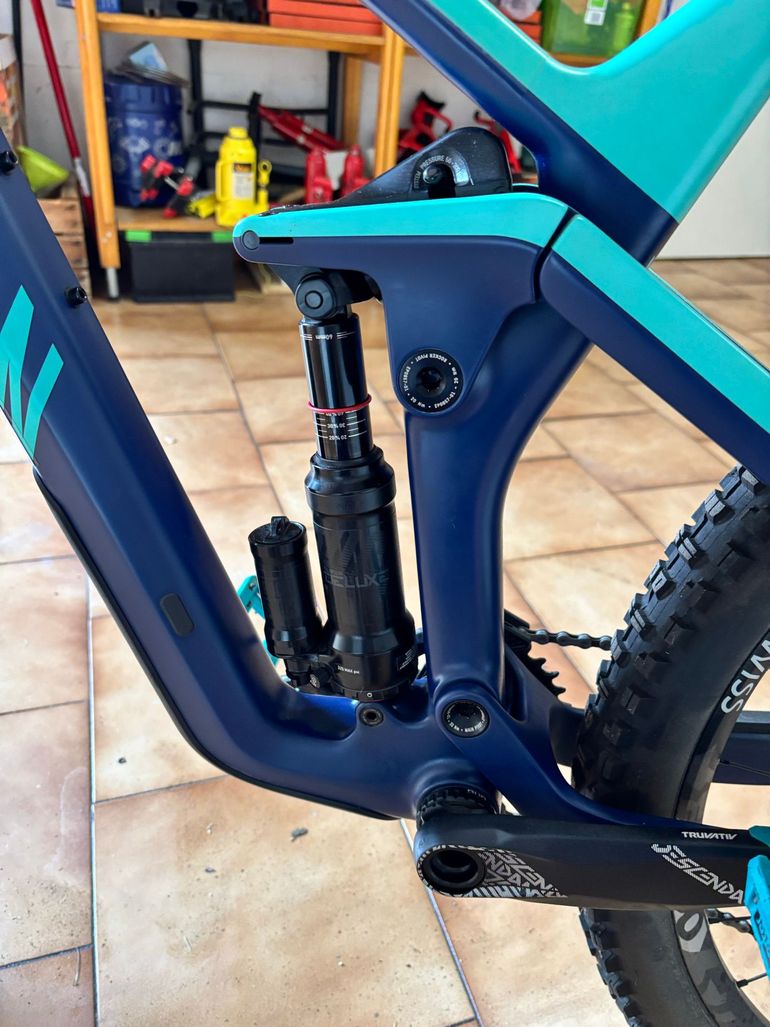 Used Canyon Strive CF 6.0 2019 2019 Mountainbike, Blue, 29 — image 12 of 19
