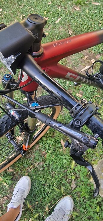 Used Scott Scale 930 2018 2018 Mountainbike, Black, 29 — image 2 of 5