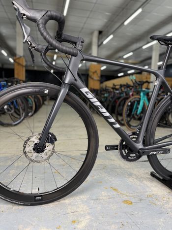 Used Giant TCR Advanced Pro 1 Disc 2021 2021 Road & Gravel, Black — image 18 of 26