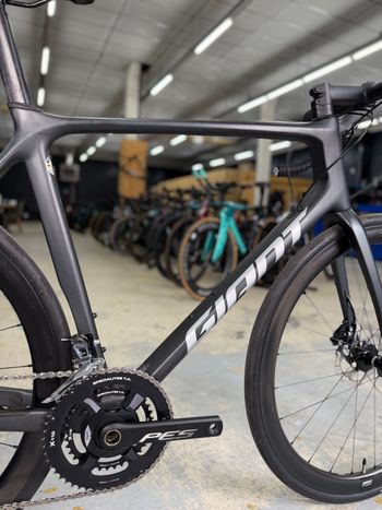 Used Giant TCR Advanced Pro 1 Disc 2021 2021 Road & Gravel, Black — image 14 of 26