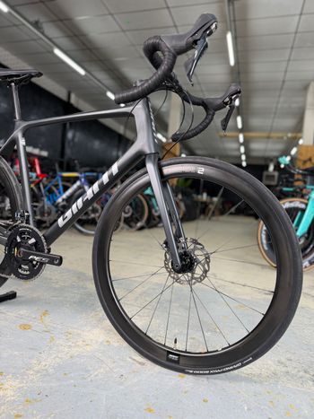 Used Giant TCR Advanced Pro 1 Disc 2021 2021 Road & Gravel, Black — image 4 of 26