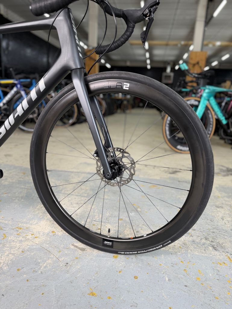 Used Giant TCR Advanced Pro 1 Disc 2021 2021 Road & Gravel, Black — image 7 of 26