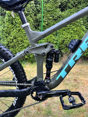 Używany Trek Remedy 8 2022 2022 Mountainbike — zdjęcie 5 z 9