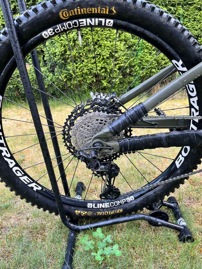 Używany Trek Remedy 8 2022 2022 Mountainbike — zdjęcie 4 z 9