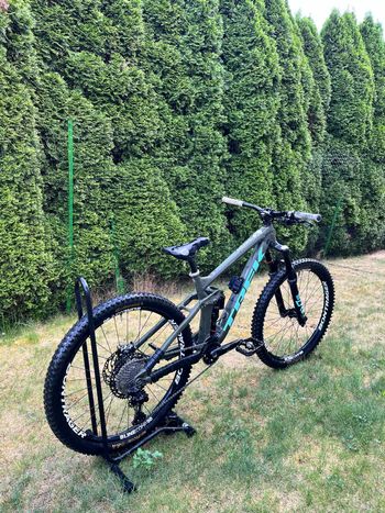 Używany Trek Remedy 8 2022 2022 Mountainbike — zdjęcie 2 z 9