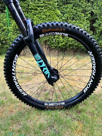 Używany Trek Remedy 8 2022 2022 Mountainbike — zdjęcie 6 z 9