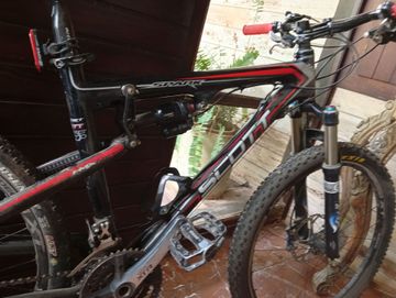 Scott Contessa Spark 700 2017 2017 Mountainbike usato, Nero — immagine 2 di 3