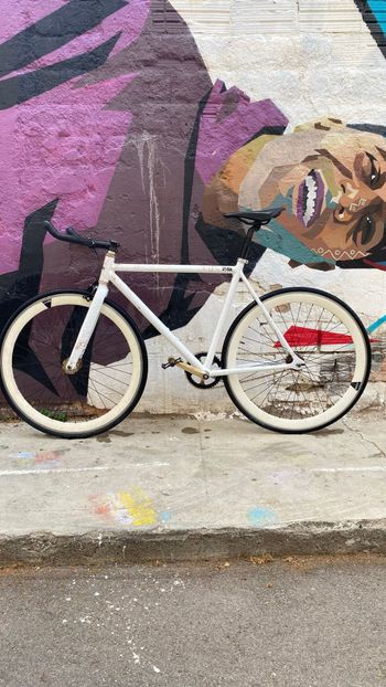 Used Custom Custom Urban, White — image 2 of 6