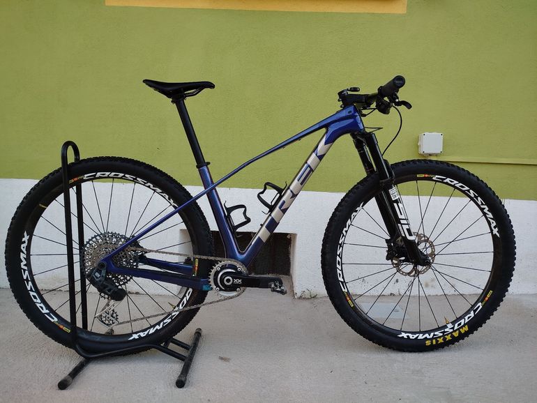 Used Trek Procaliber 9.7 AXS Gen 3 2025 2025 Mountainbike, Blue — image 1 of 9