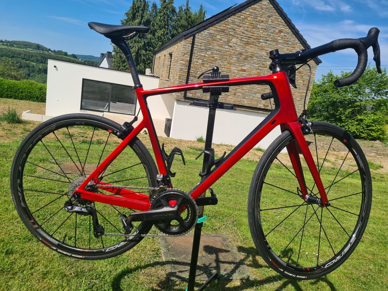 Używany Van Rysel EDR CF 2025 Road & Gravel — zdjęcie 2 z 9