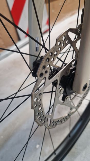 Used Orbea ORCA M30i 2024 2024 Road & Gravel, White — image 9 of 13
