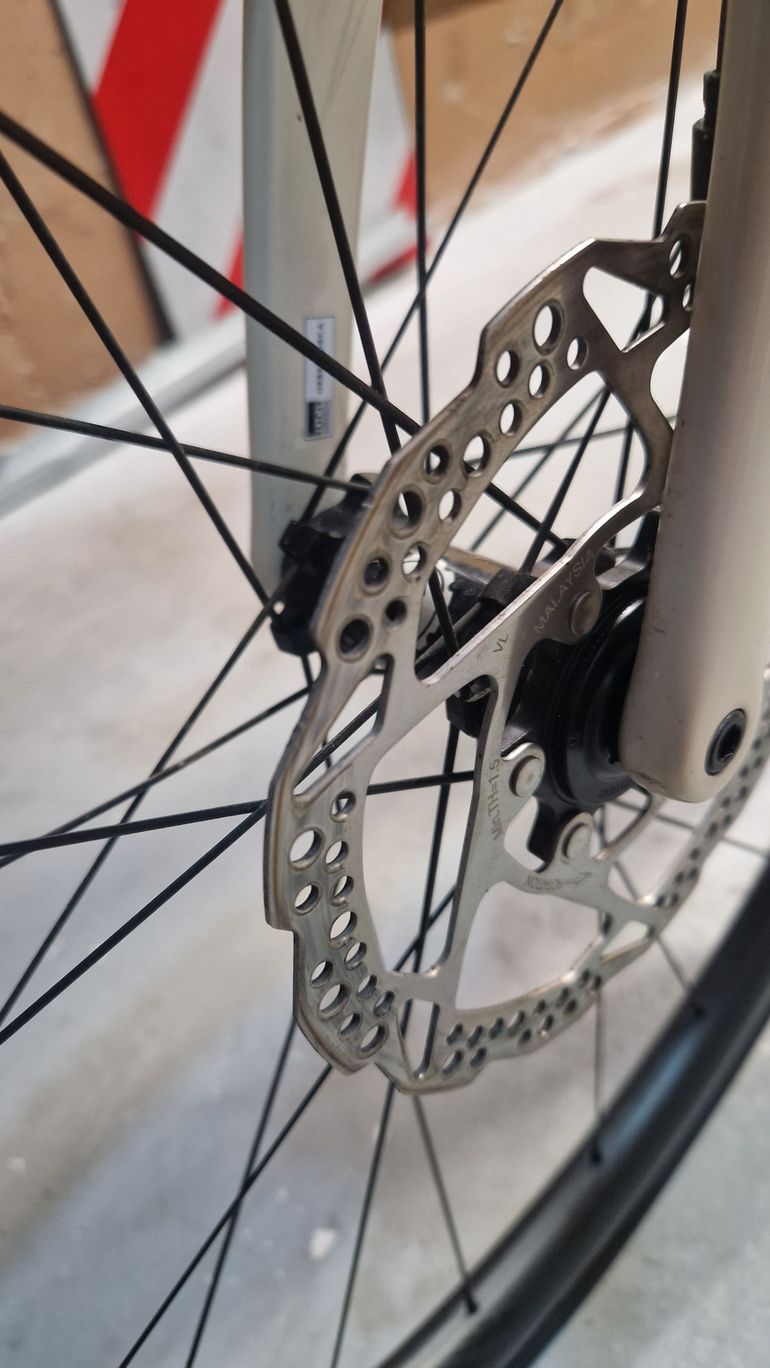 Used Orbea ORCA M30i 2024 2024 Road & Gravel, White — image 9 of 13