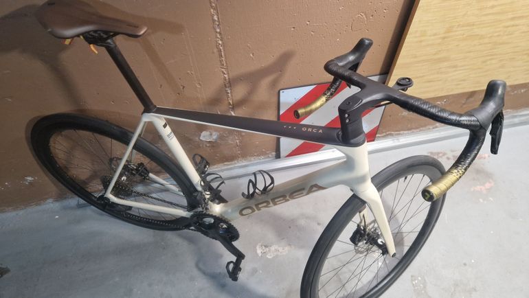 Used Orbea ORCA M30i 2024 2024 Road & Gravel, White — image 2 of 13