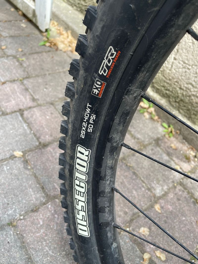 GT Sensor Carbon Elite 2020 2020 Mountainbike d'occasion — image 19 sur 20