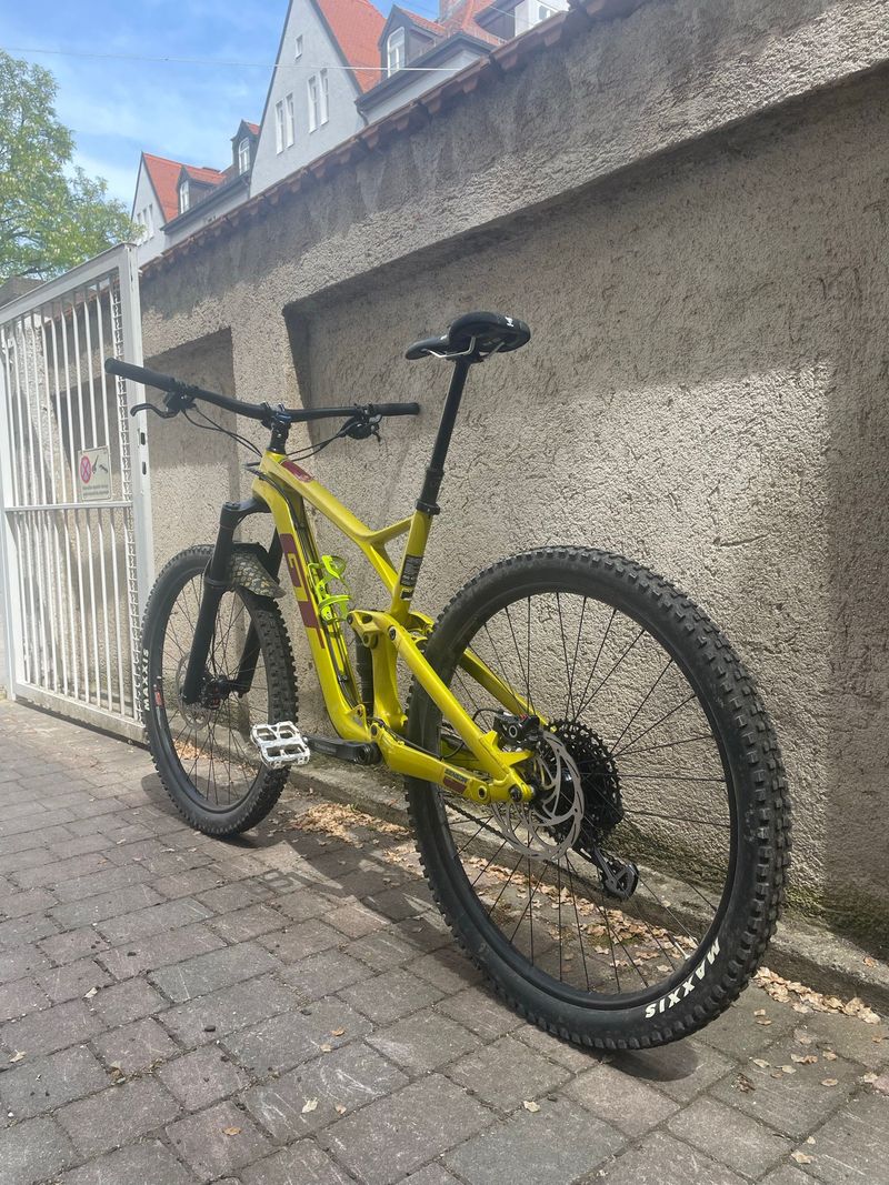 GT Sensor Carbon Elite 2020 2020 Mountainbike d'occasion — image 5 sur 20
