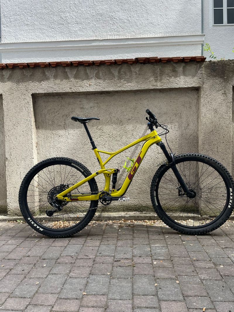 GT Sensor Carbon Elite 2020 2020 Mountainbike d'occasion — image 18 sur 20