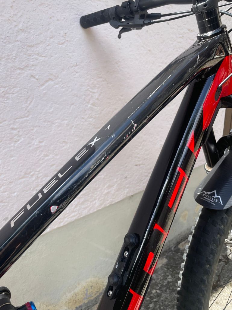Used Trek Fuel EX 7 2021 2021 Mountainbike, Red, 29 — image 5 of 11
