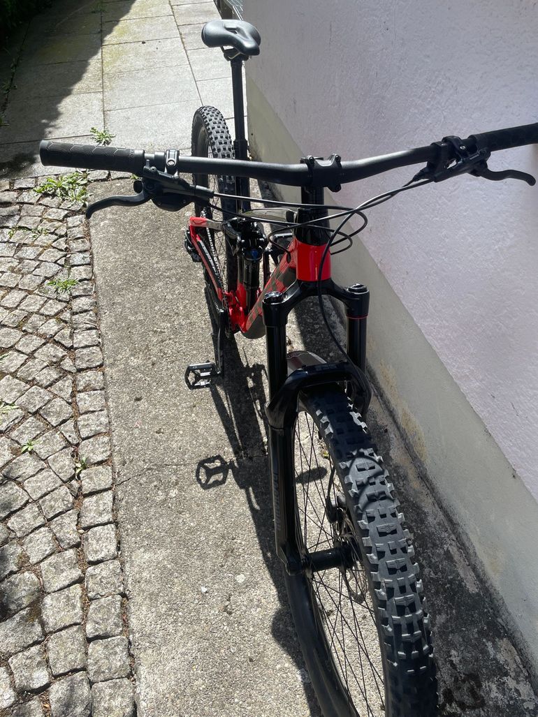 Used Trek Fuel EX 7 2021 2021 Mountainbike, Red, 29 — image 8 of 11